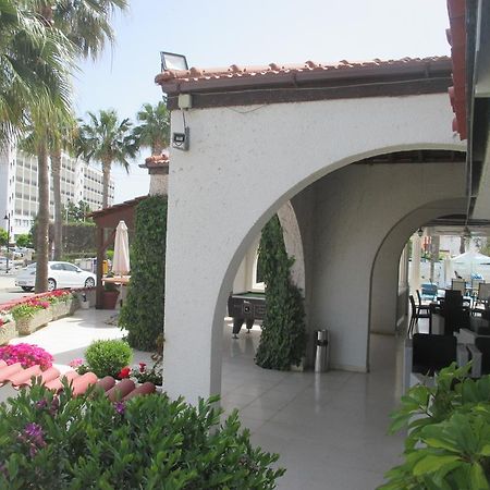 Tsialis Hotel Apartments Larnaca Luaran gambar