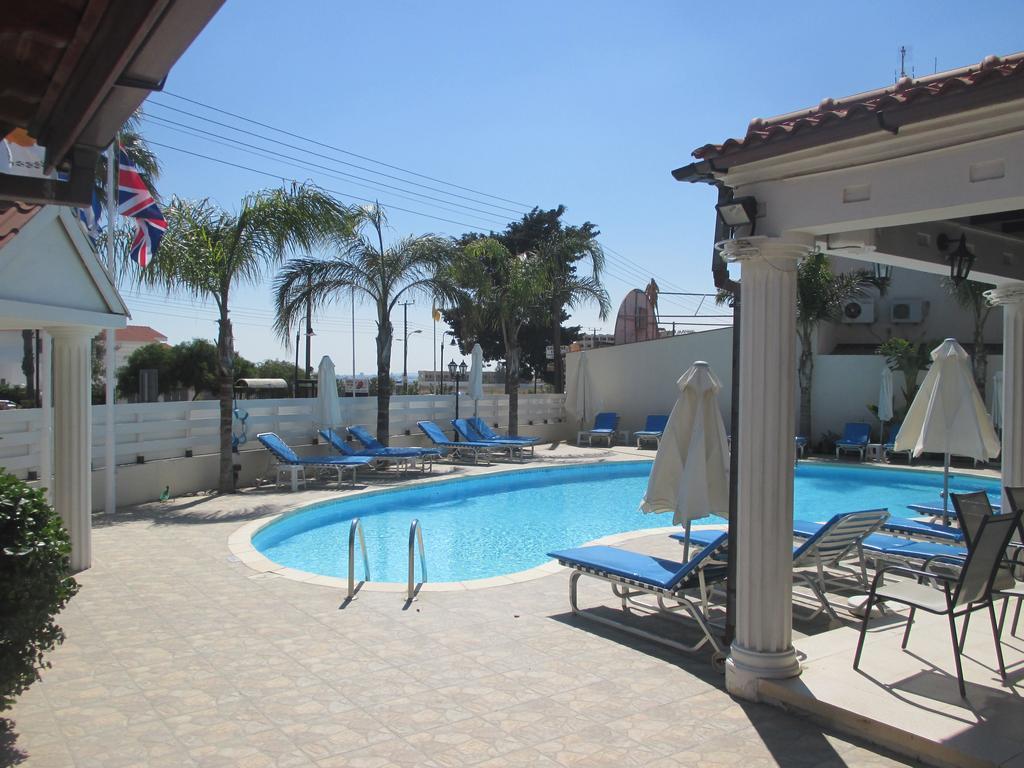 Tsialis Hotel Apartments Larnaca Luaran gambar