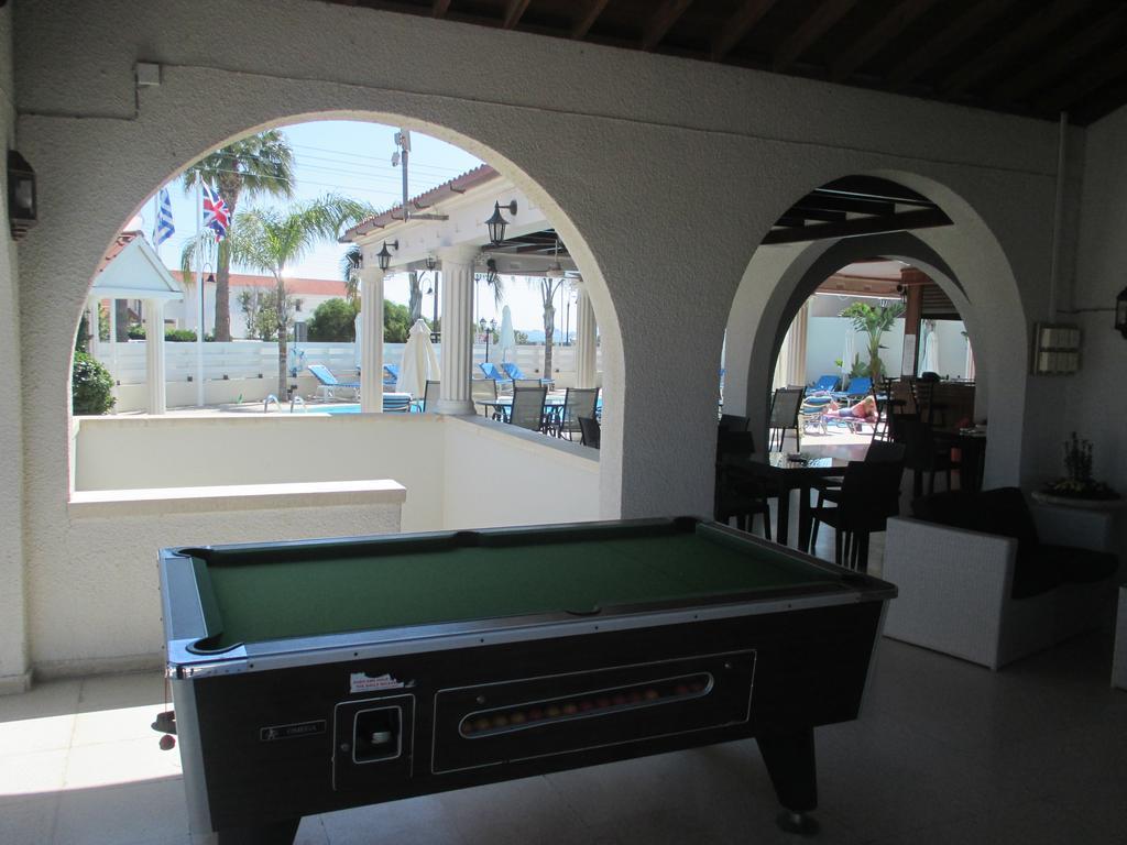 Tsialis Hotel Apartments Larnaca Luaran gambar